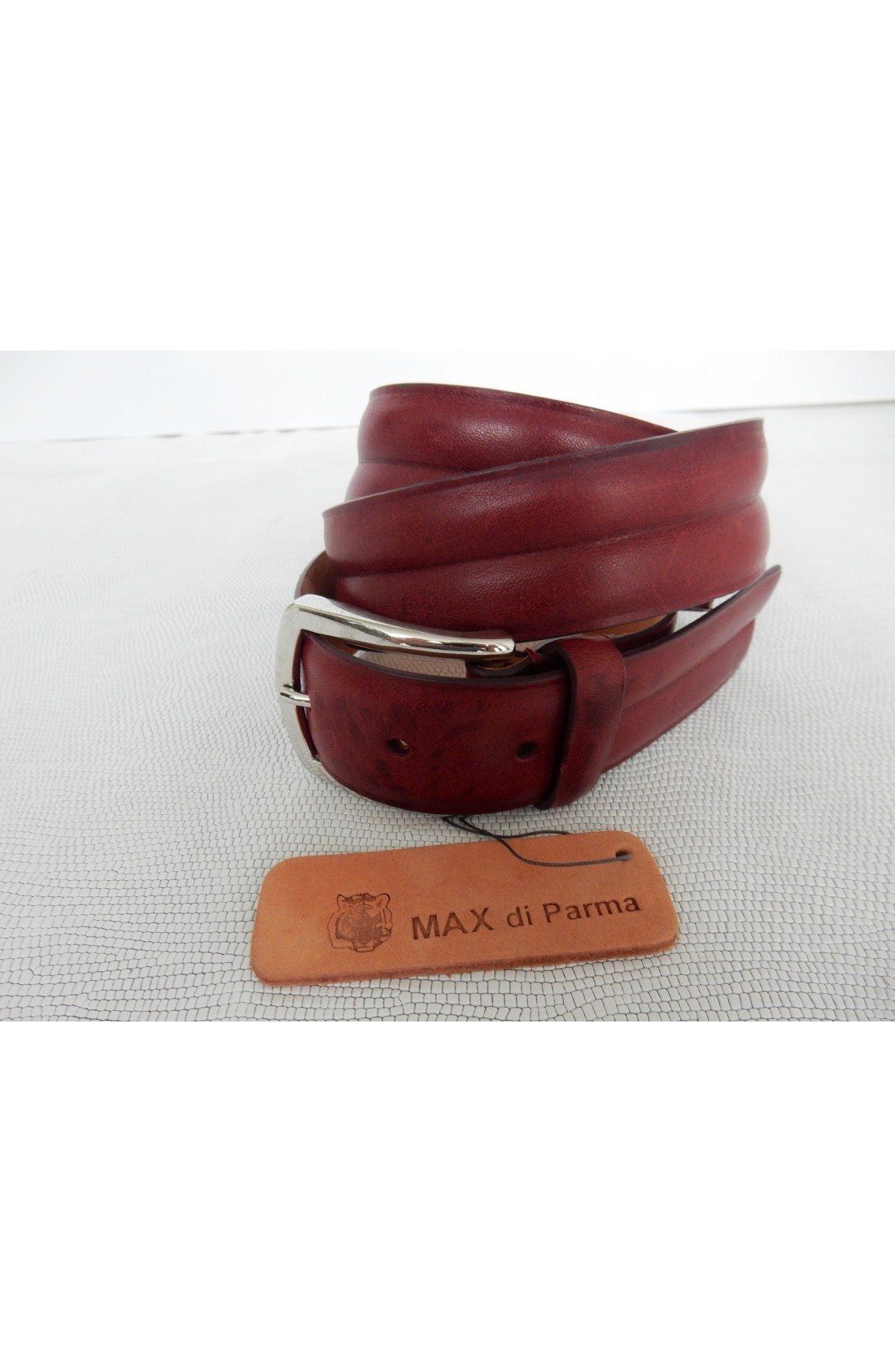 art. 4971 KANSAS CUOIO bull leather with central groove mm.35 var.7 dark  red (UNLINED RESINATED without intern lining in nubuck)